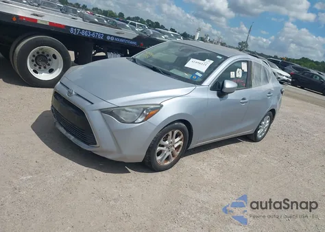 2017 Toyota Yaris Ia z USA, uszkodzony, nr VIN 3MYDLBYV1HY158225